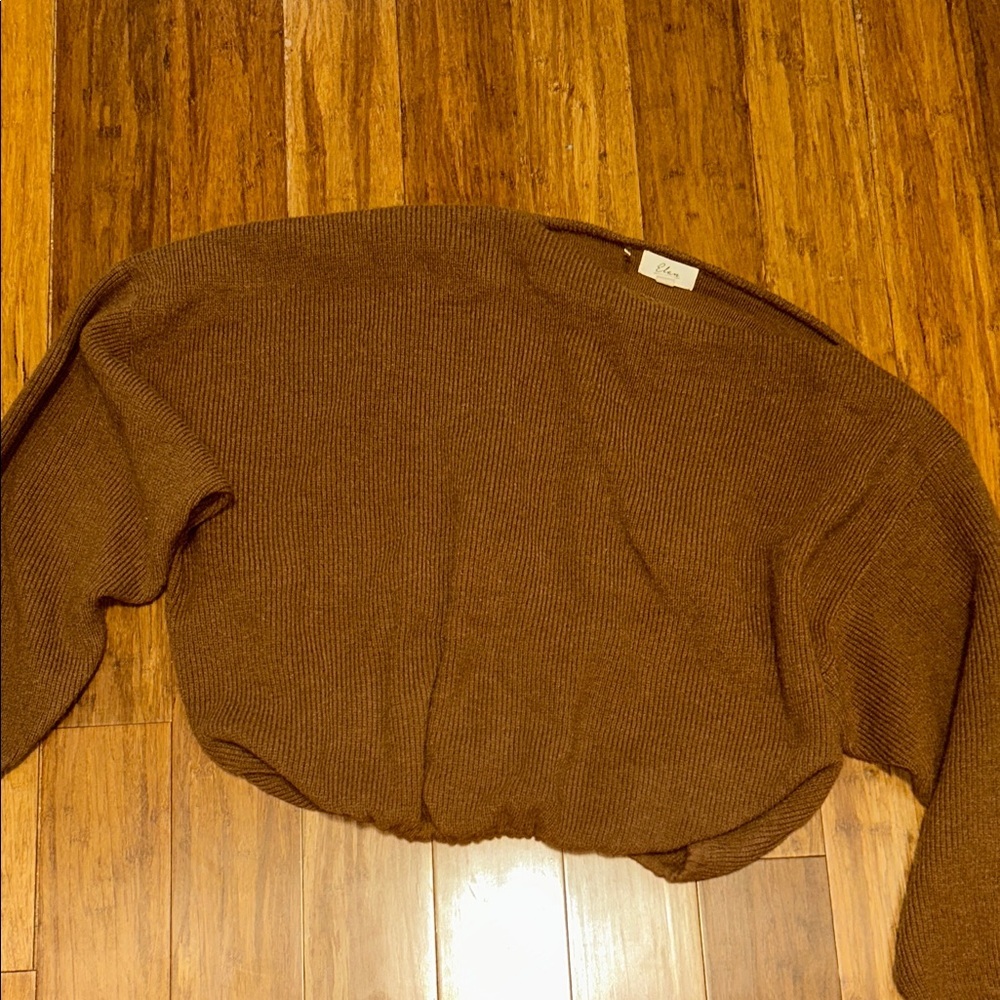 Cozy Women’s Brown Off The Shoulder Sweater Size Small